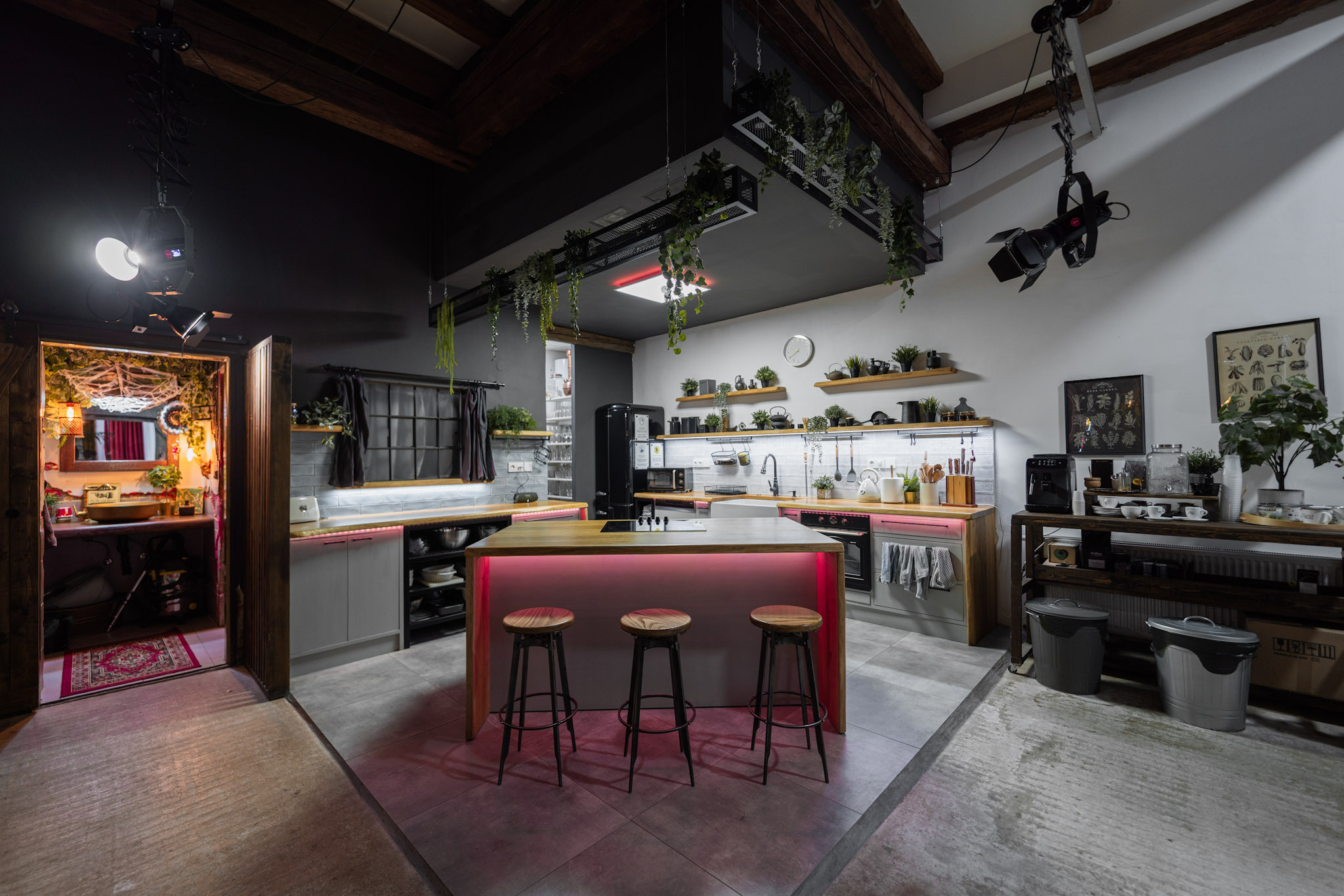 MOCUP.STUDIO scéna